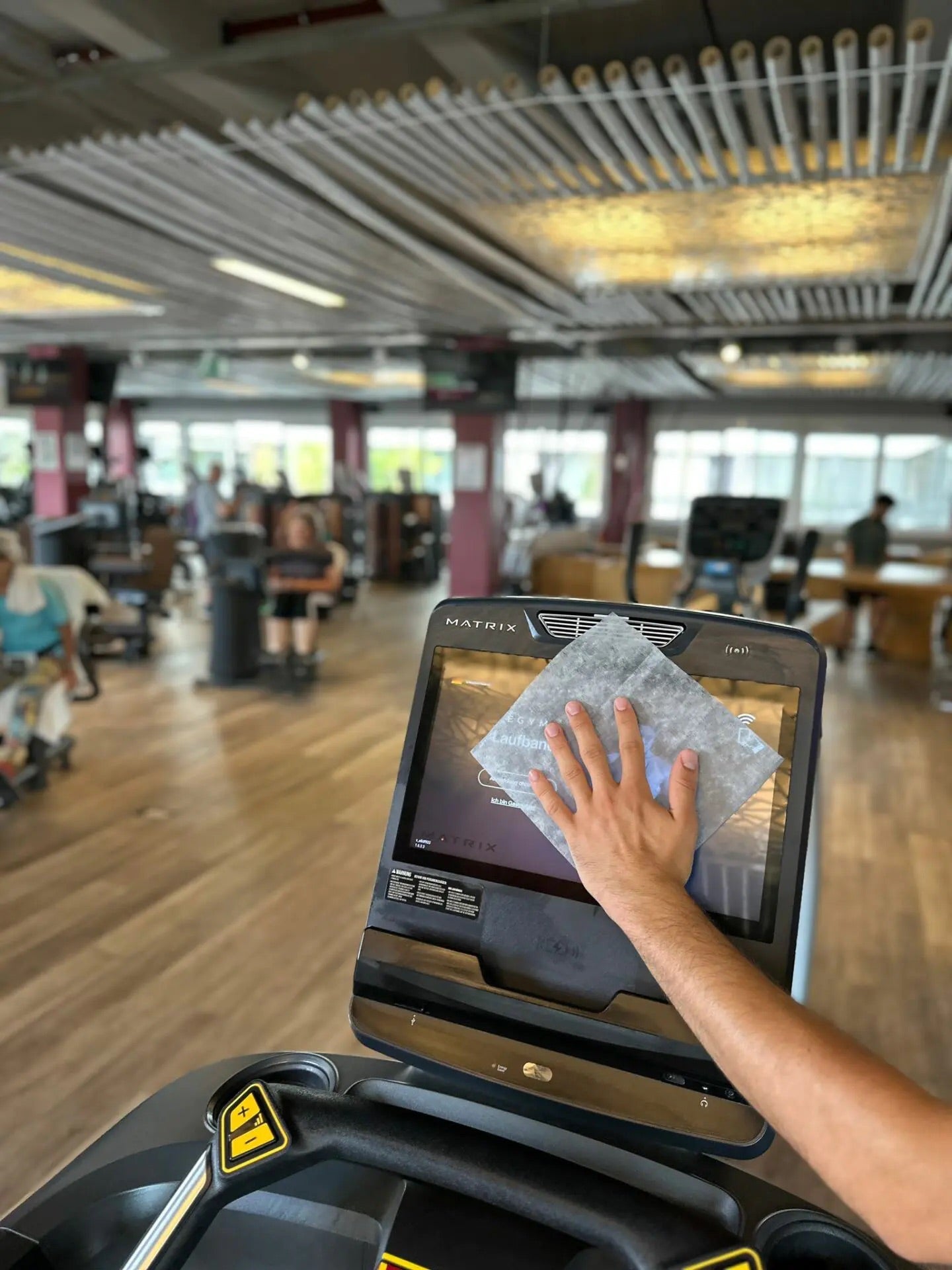 FIT-WIPES 28 Kartons 4×2.000 Blatt vorgetränkte Vließtücher